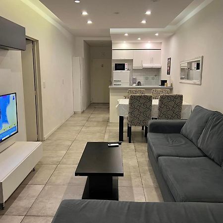 Suite In San Telmo Dormitorio En Suite Con Dos Banos Y Balcon A La Calle Ciudad Autónoma de Ciudad Autónoma de Buenos Aires Exterior foto