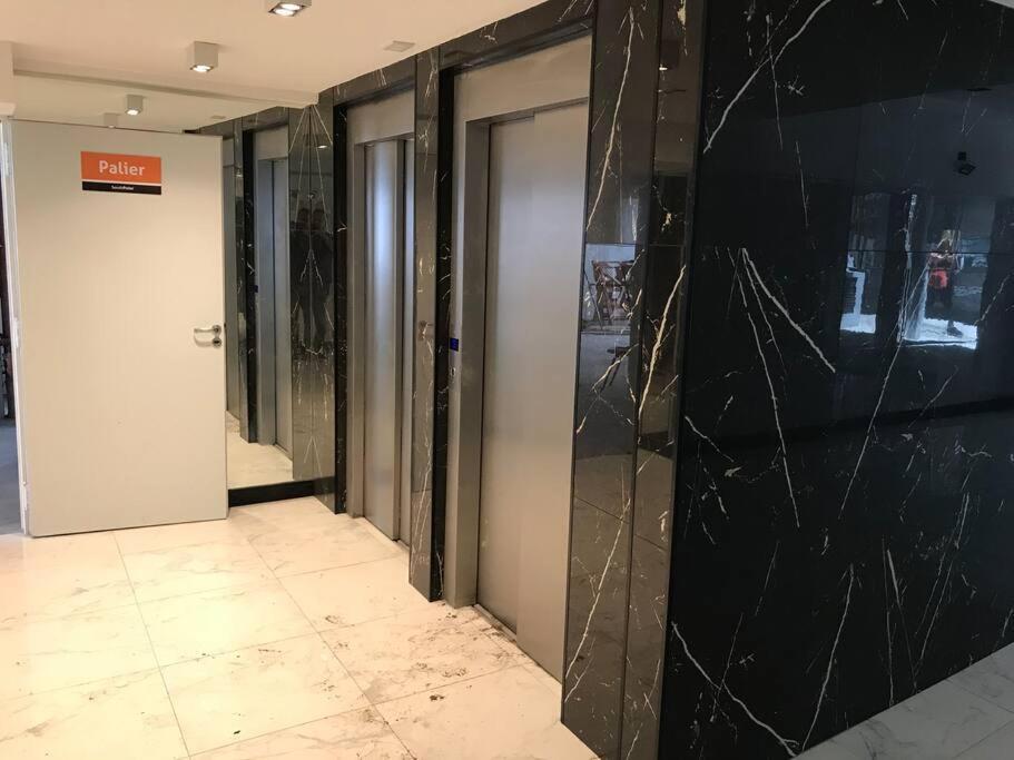 Suite In San Telmo Dormitorio En Suite Con Dos Banos Y Balcon A La Calle Ciudad Autónoma de Ciudad Autónoma de Buenos Aires Exterior foto